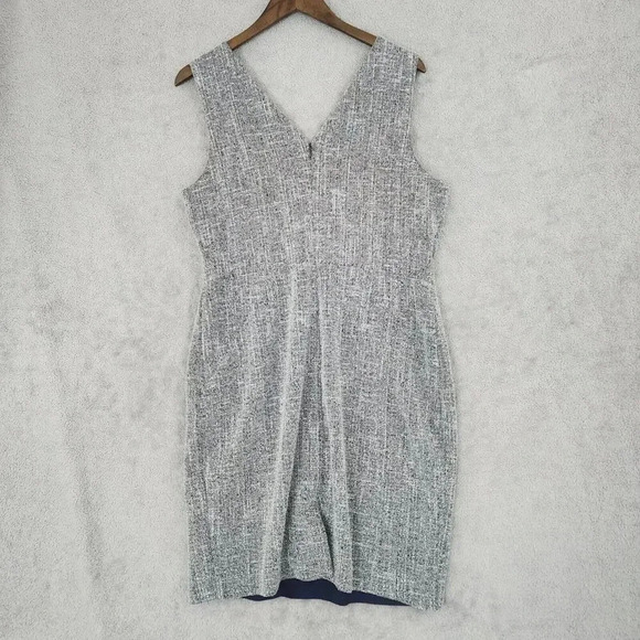 Banana Republic Womens Tweed Sleeveless Knee Sheath Dress Size 14 Gray 18PT - Picture 2 of 9